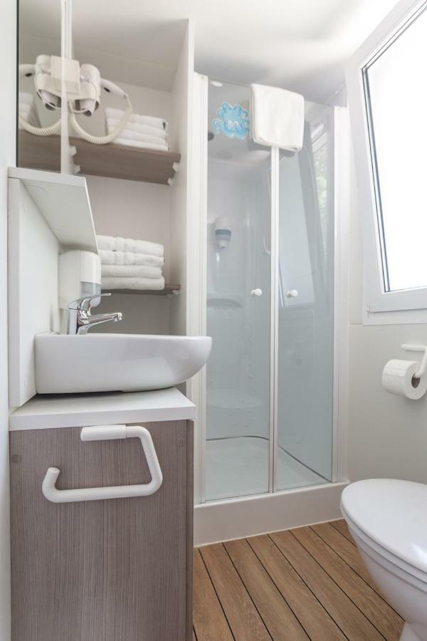 Krk Mobile Homes Klimno Luaran gambar