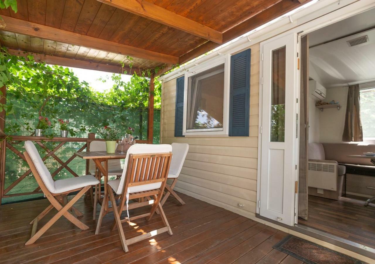Krk Mobile Homes Klimno Luaran gambar