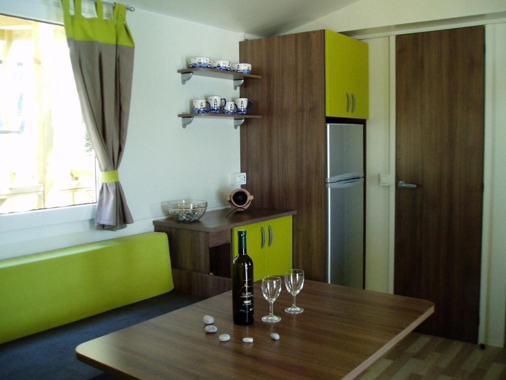 Krk Mobile Homes Klimno Luaran gambar